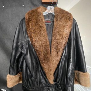 DES MONDES  LADIES LEATHER JACKET WITH MUSKRAT  FUR COLLAR & CUFFS
